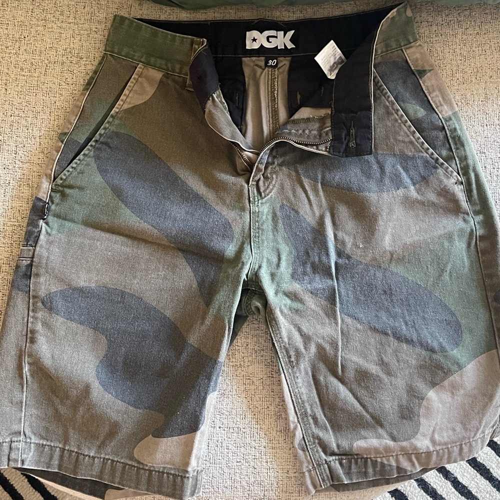 DGK Camo Chino Shorts size 30